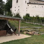 Skautsky Dom *