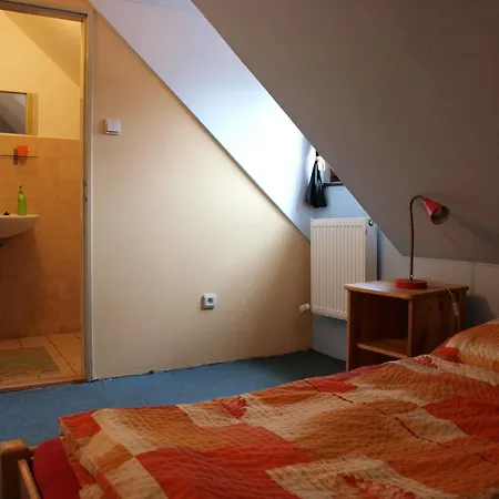 ホステル Skautsky Dom *