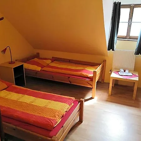 Hostal Skautsky Dom *